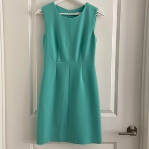 Sea green Diane von Furstenberg tailored Spring dress in size 0.